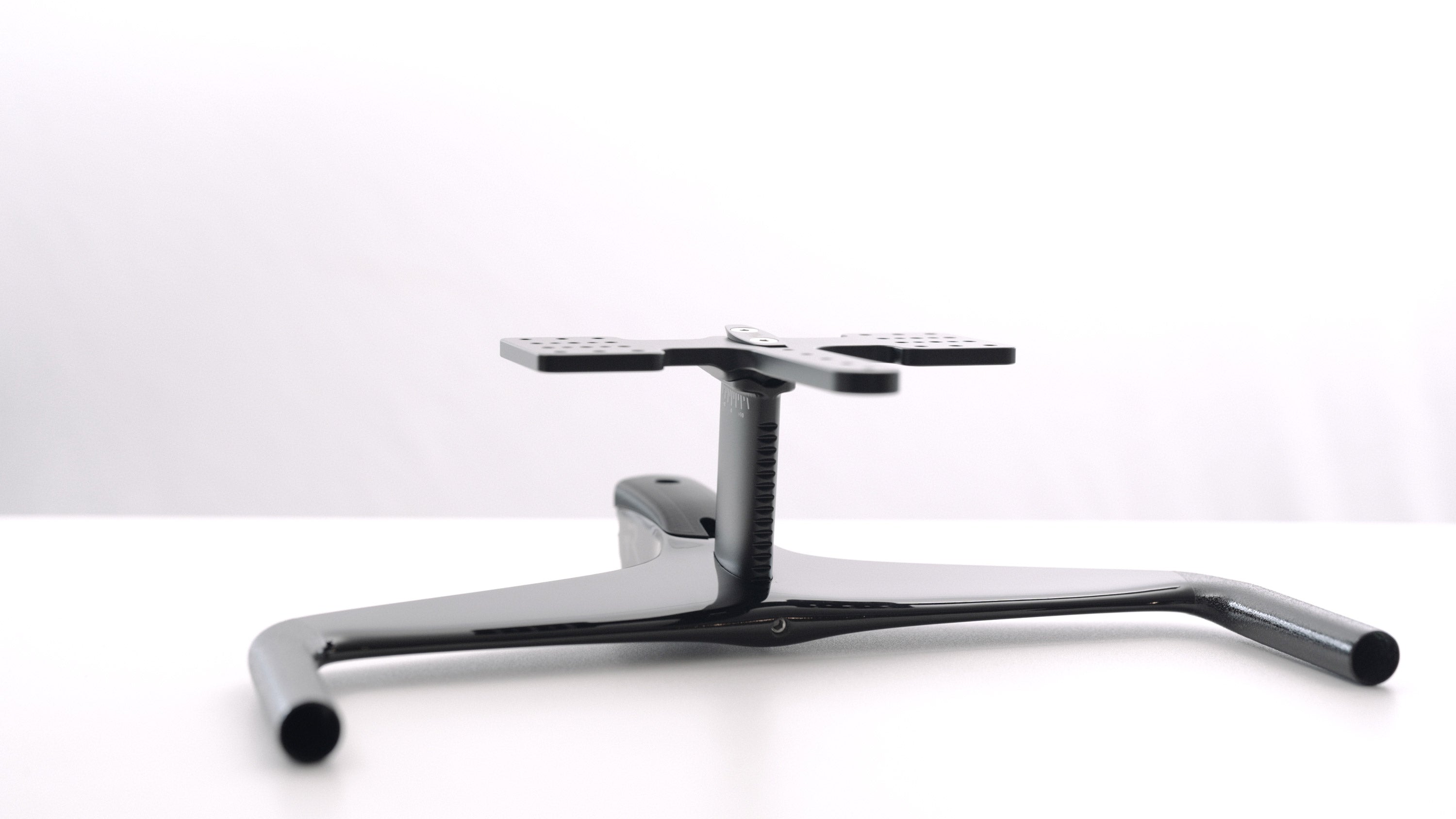 Alpha One/Alpha Prime Sawtooth Standard Monopost